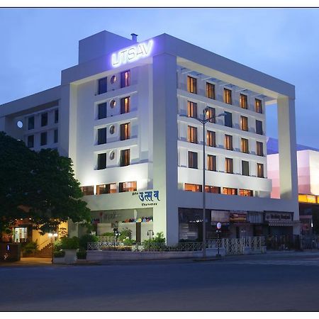 Hotel Utsav Deluxe Pune Eksteriør billede