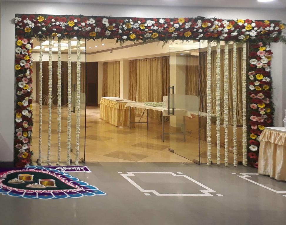 Hotel Utsav Deluxe Pune Eksteriør billede